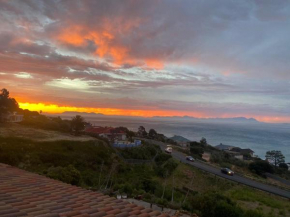 Seaview Sunset Boutique Apartments - Solar powered